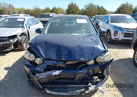 2016 Chevrolet Sonic Lt Auto z USA, uszkodzony, nr VIN 1G1JC5SH8G4157766